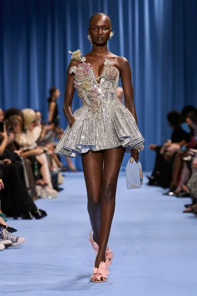 Look 52